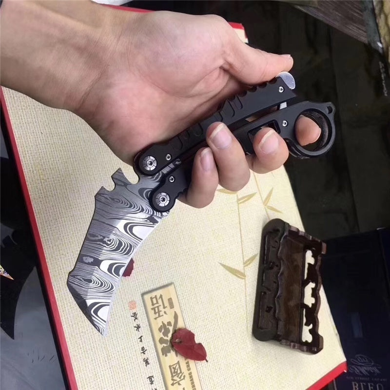 Butterfly balisong knife Practice Knifes OUTDOORS Tactical Claw shape knives Decorative pattern Combat Trainer Very Sharp Survival tools