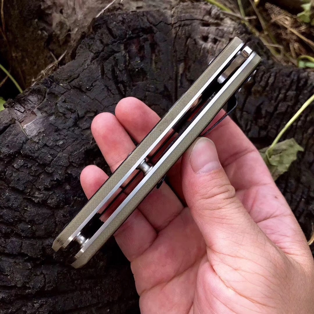 Sharp knife stainless steel folding liner lock sword outdoor camping black + desert G10 hardness :59 HRC heat treatment: vacuum oil quenching