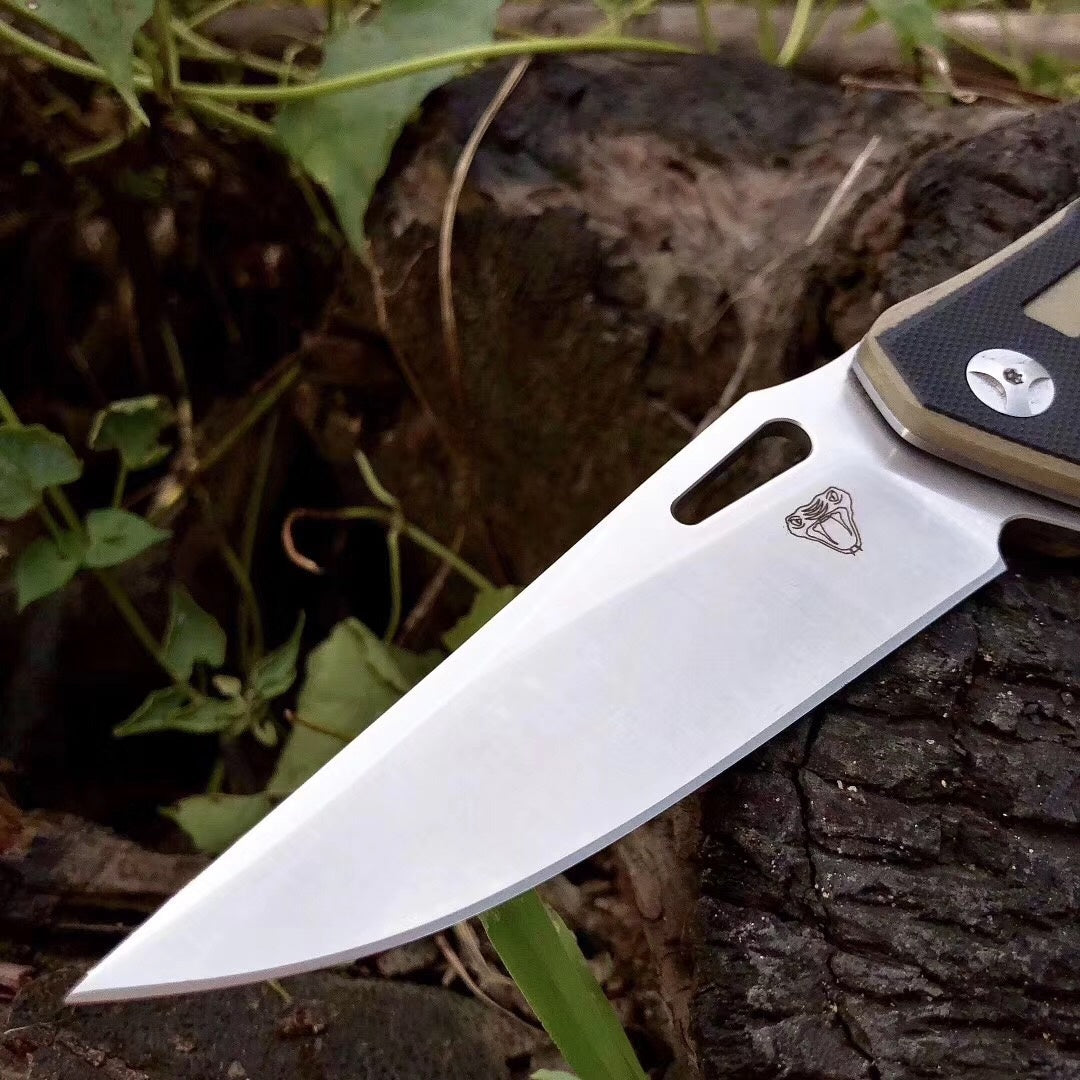 Sharp knife stainless steel folding liner lock sword outdoor camping black + desert G10 hardness :59 HRC heat treatment: vacuum oil quenching