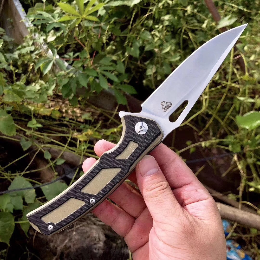 Sharp knife stainless steel folding liner lock sword outdoor camping black + desert G10 hardness :59 HRC heat treatment: vacuum oil quenching