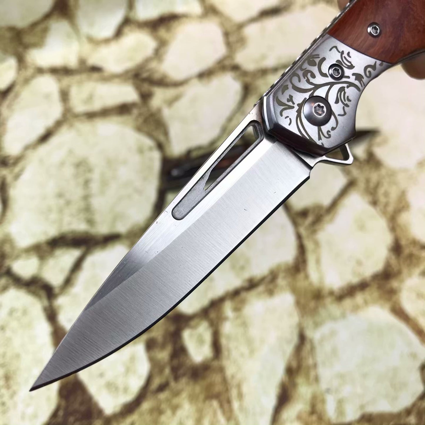 D2 high speed steel,57HRC◇ outdoor folding knife high hardness knife portable outdoor survival camping self-defense knife