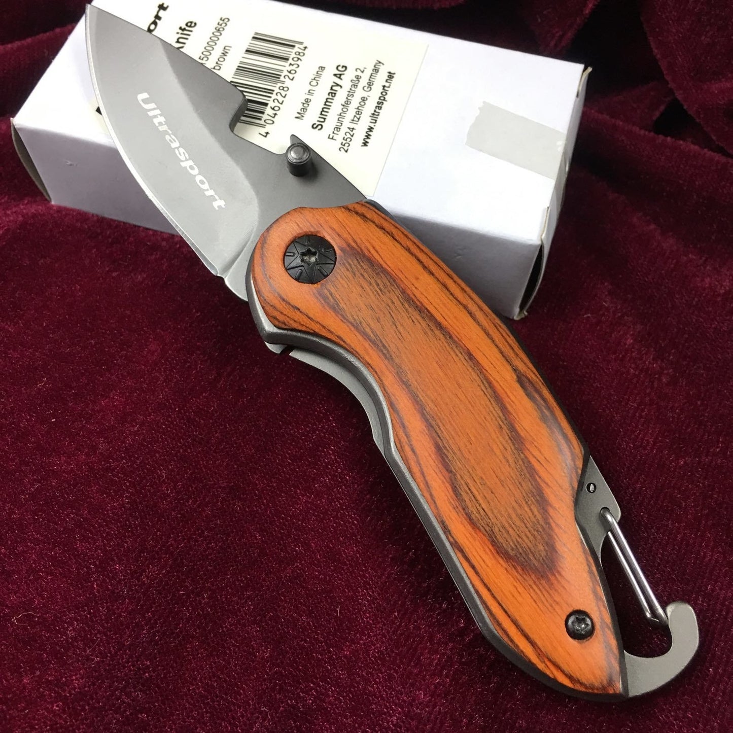 "Tactical folding knife hardness 57HRC"Folding hunting knives carry pocket knives