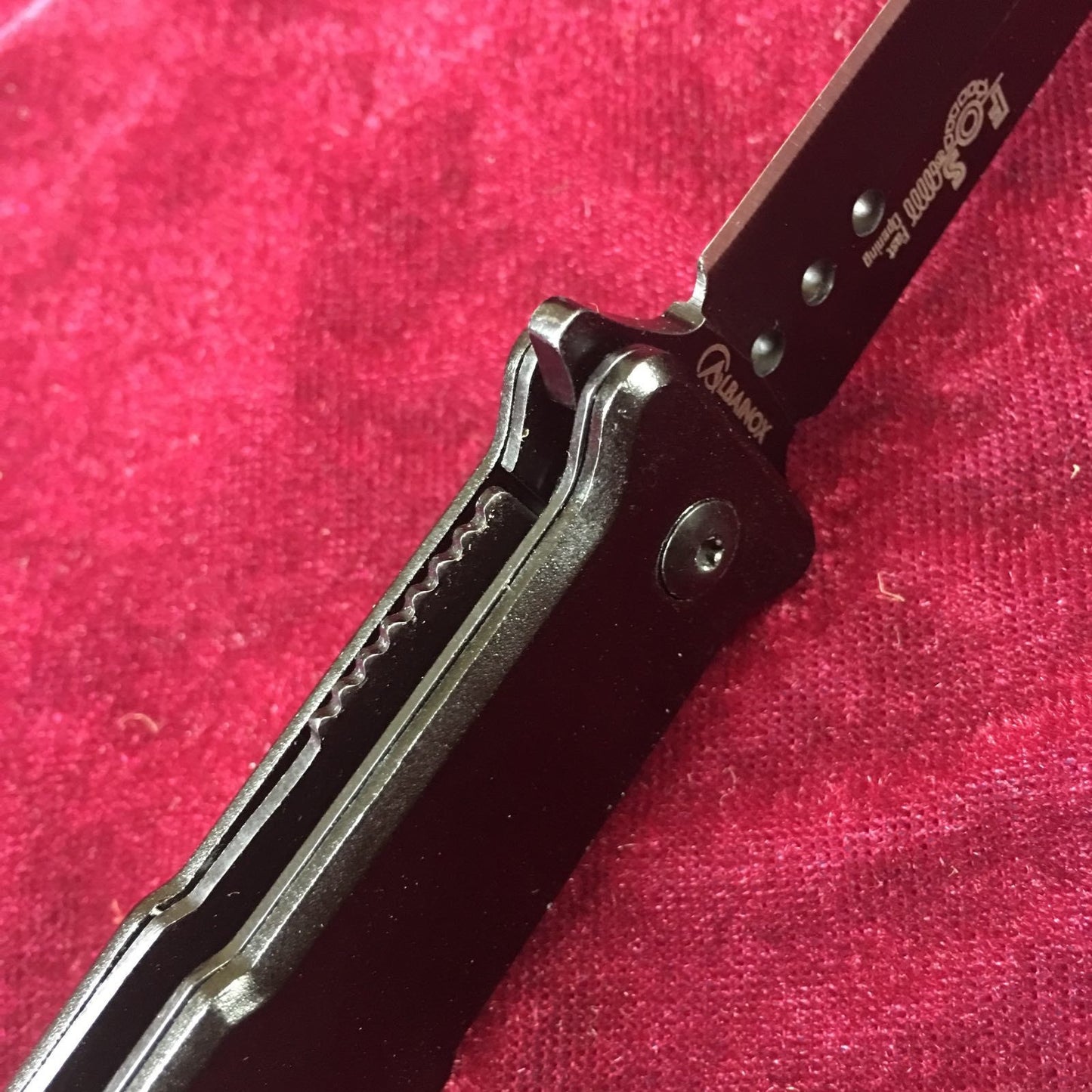 7cr13 Material Knight Pattern Tactical Knife, Silver & Black Handle Aluminum Alloy Folding Knife Rescue Knife Self-defense Knife Bayonet
