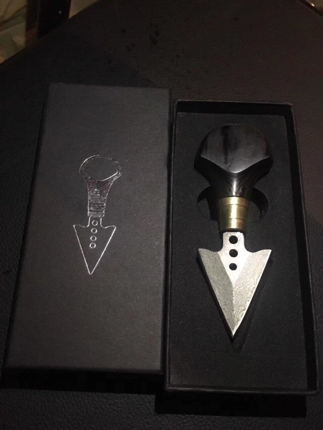 Push knife hand stab pocket knife arrowhead hand stab mini portable knife defensive knife fixed knife collection carry with you