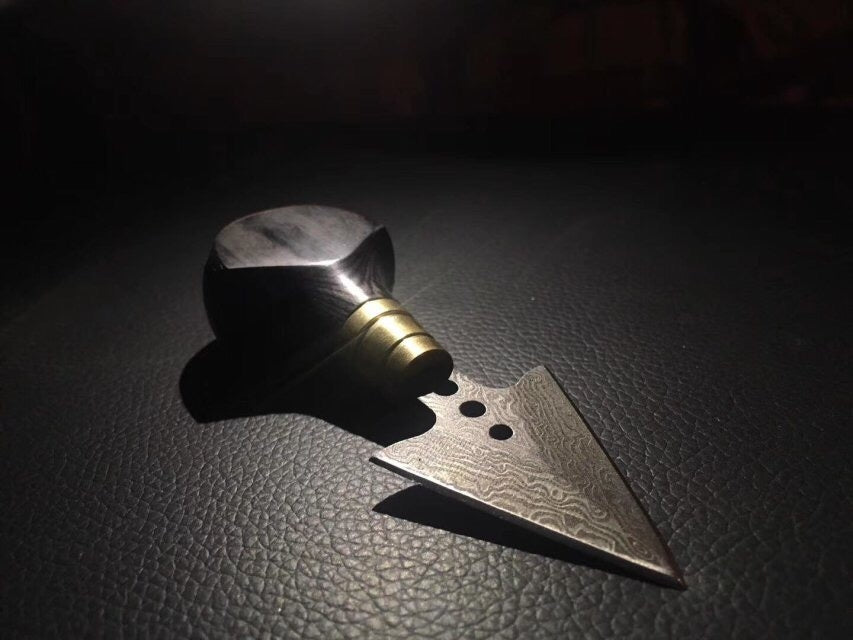 Push knife hand stab pocket knife arrowhead hand stab mini portable knife defensive knife fixed knife collection carry with you