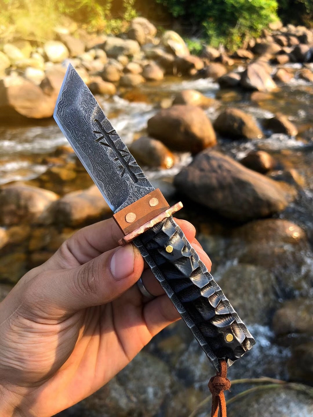 5.9 "ewood hand carved irregular grain Damascus knife tactical fixed blade emergency survival knife collection knife belt sheath