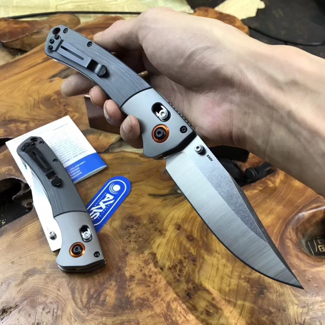 BENCHMADE "Butterfly hunt curved river folding 4.00" "S30V clip point blade grey aluminum bolt shaft lock mechanism pocket knife" G10 handle