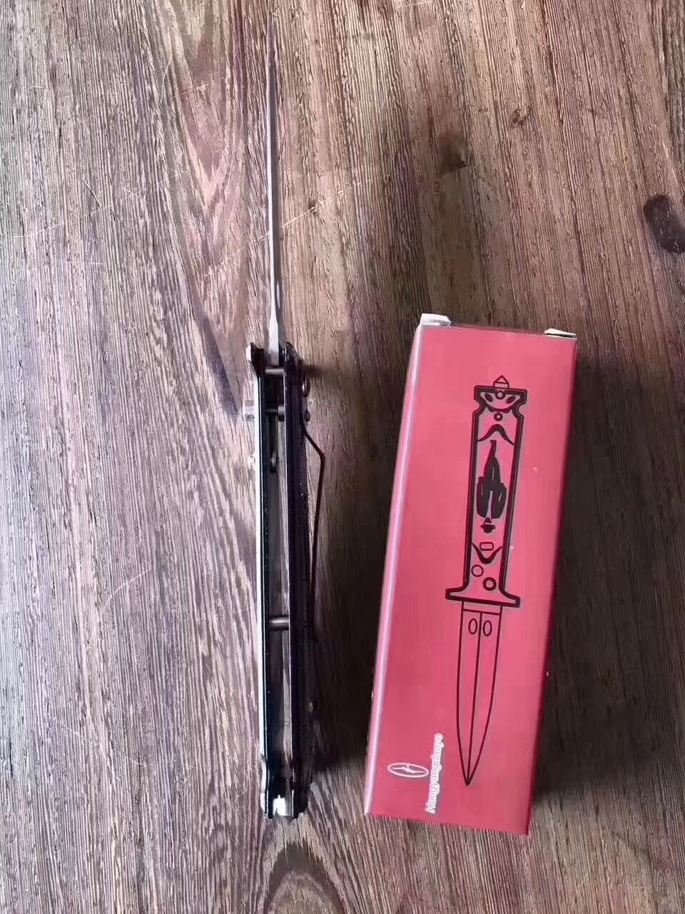 7.5-inch pocket tactical equipment OTF finger drive spring assisted knife camping survival EDC hunting tools collection toys