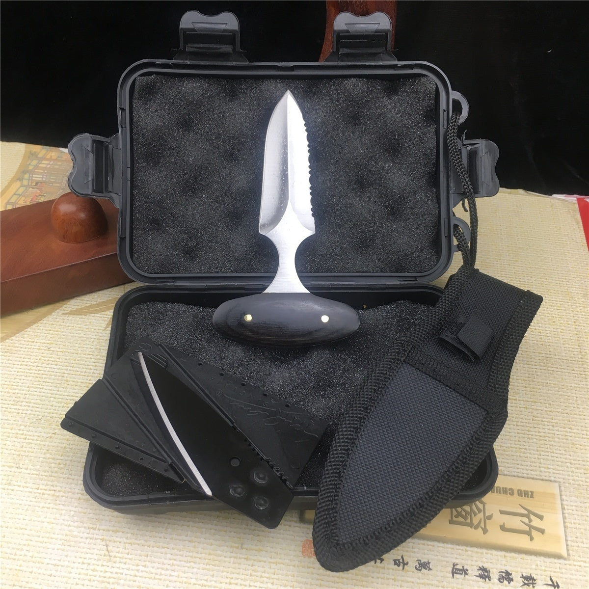 New Product Upgrades | Push knife + Card knife + Gifts Box Set '' 5.31 Inches Fist Knife Self-Defense Weapon Edc Tools(Style1 Style2)