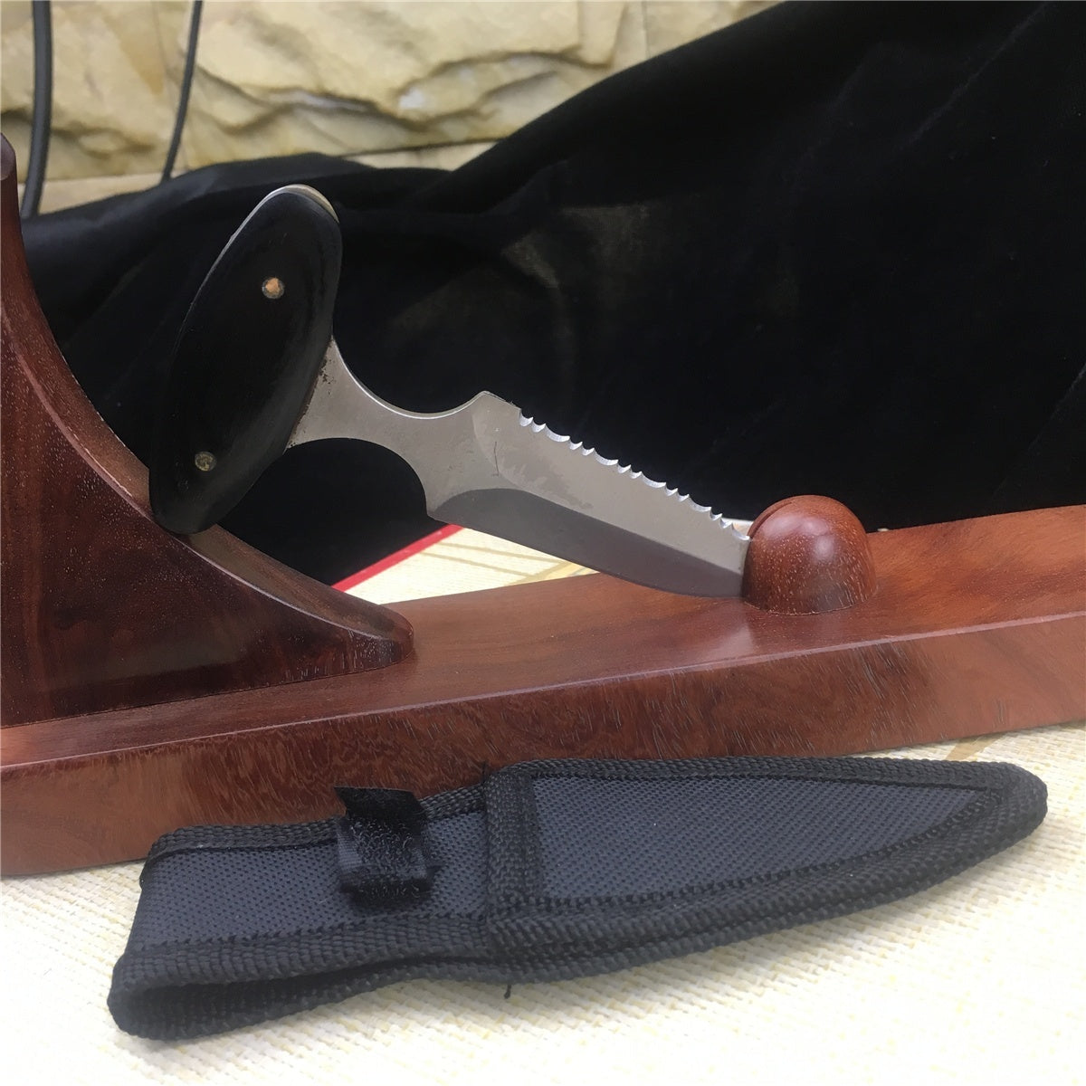 New Product Upgrades | Push knife + Card knife + Gifts Box Set '' 5.31 Inches Fist Knife Self-Defense Weapon Edc Tools(Style1 Style2)