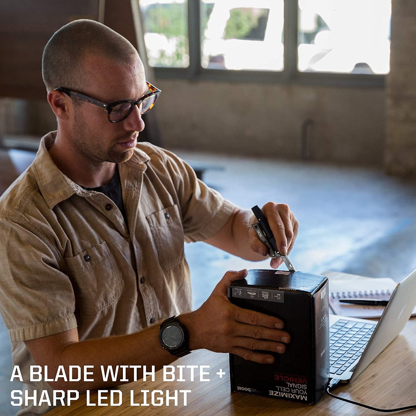 Multitool EDC Pen Light - Baton Q2 LED Flashlight with EDC Knife and Screwdriver Multi Tool with Pocket Clip for Emergency Kit (ID1011-CP)