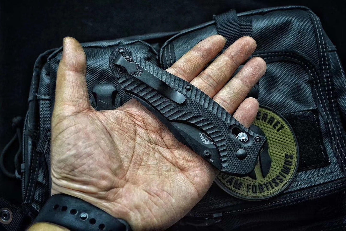 "Tactical Camping Pocket Knife Benchmade Osborne Contego Folding Knife 3.98"" CPM-M4 Satin Plain Blade, G10 Handles - 810"
