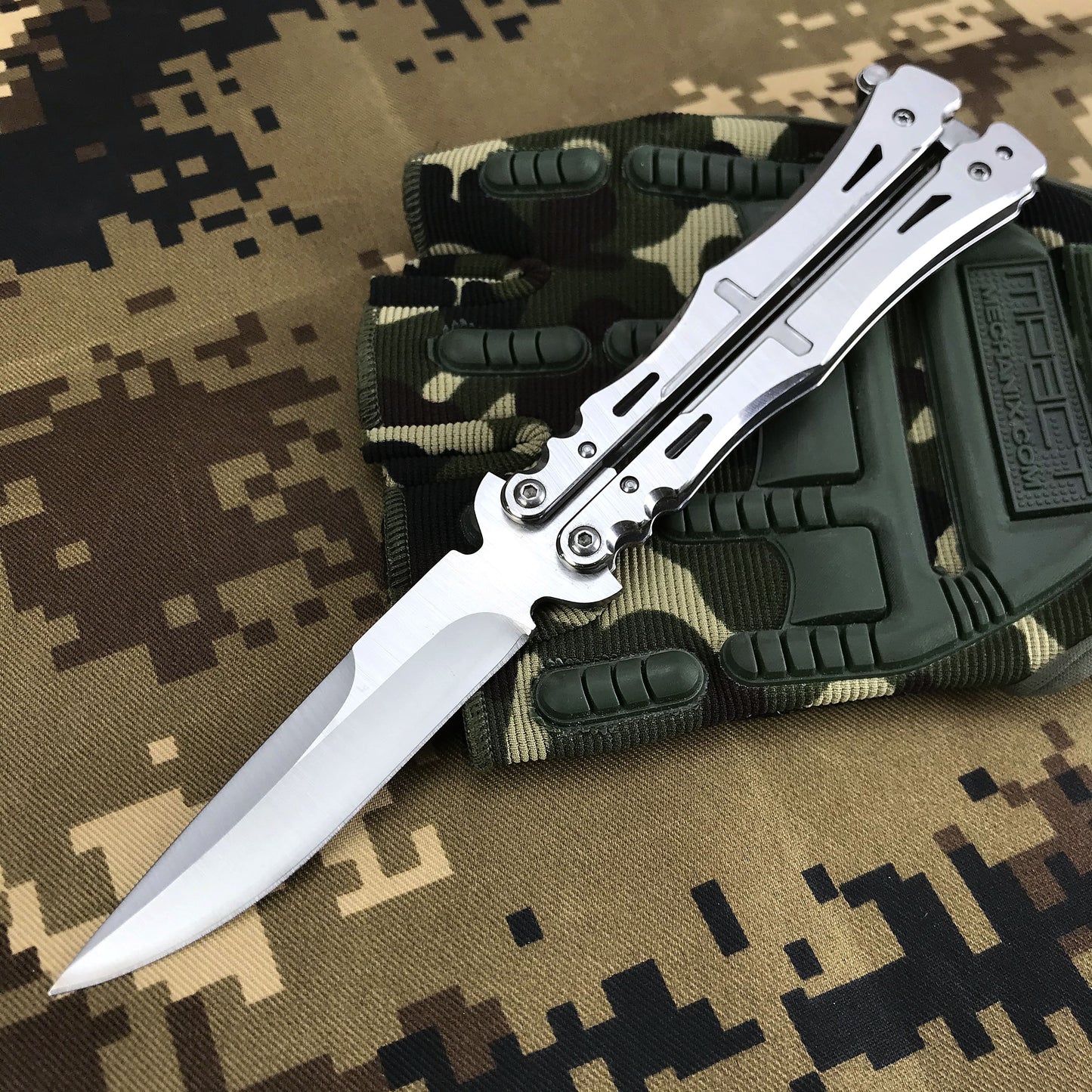 High Hardness Stainless Steel Folding Outdoor Camping Butterfly (Knife)