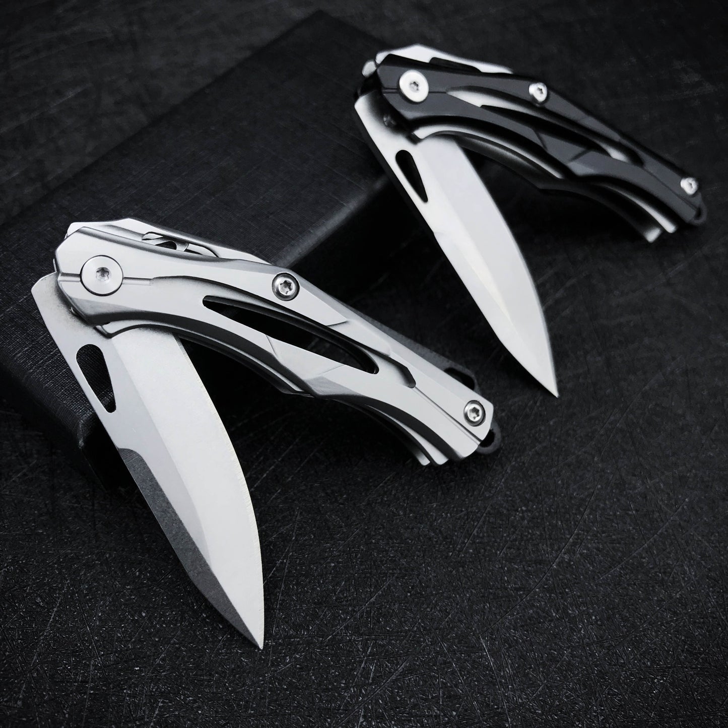 Transformers Mini Outdoor Survival Knife Portable EDC Stainless Folding Camping Tactical Folding Pocket Ring Hunting Tools