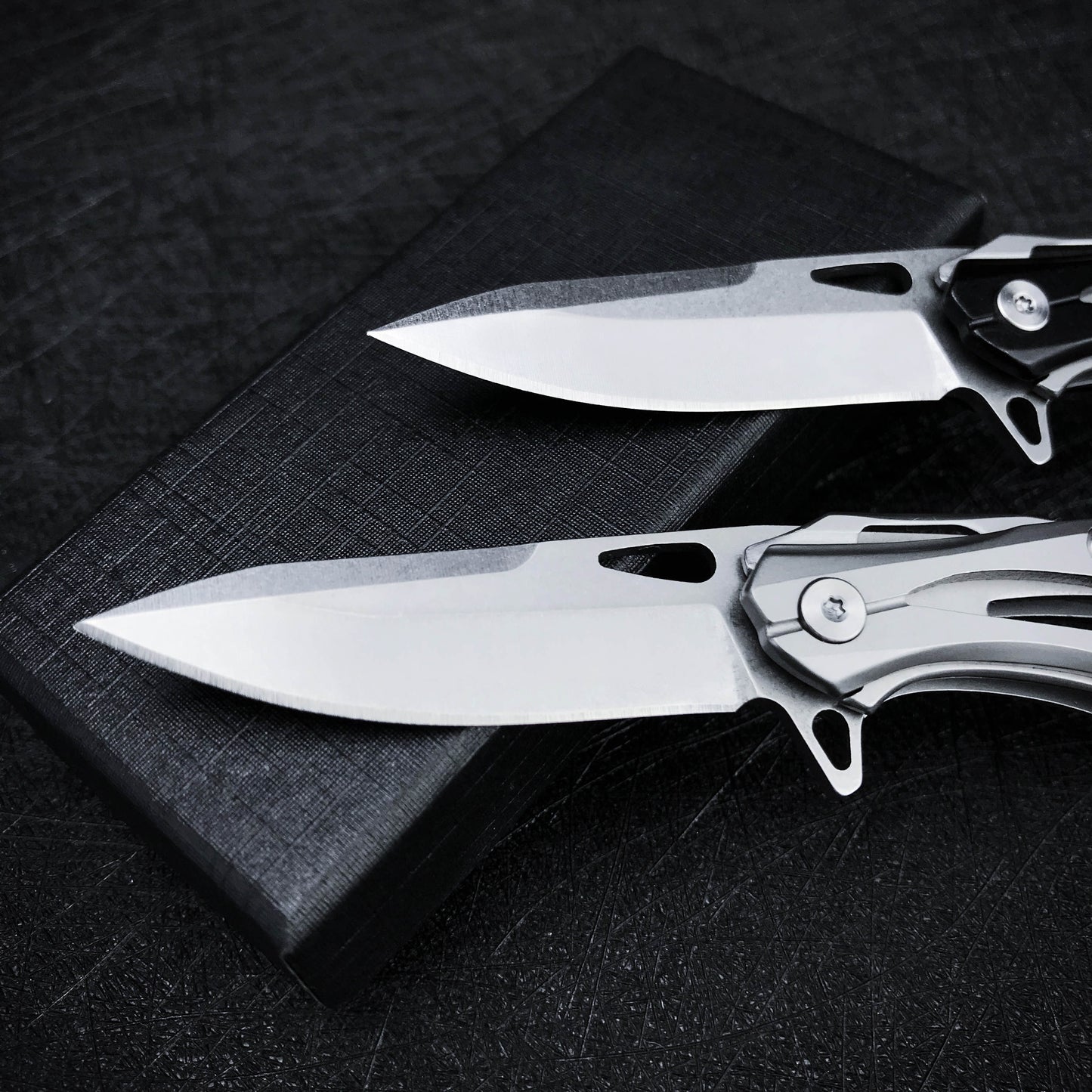 Transformers Mini Outdoor Survival Knife Portable EDC Stainless Folding Camping Tactical Folding Pocket Ring Hunting Tools