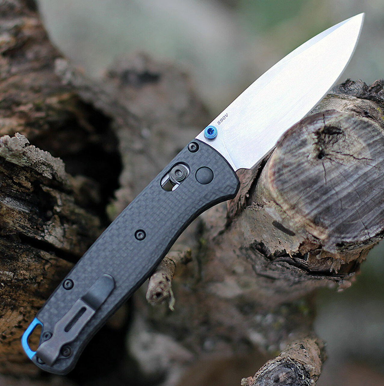 2022 Benchmade Bugout 535-3, 3.24" CPMS90V Plain Blade, Carbon Fiber Handle with Axis Lock Outdoor Pocket Knives