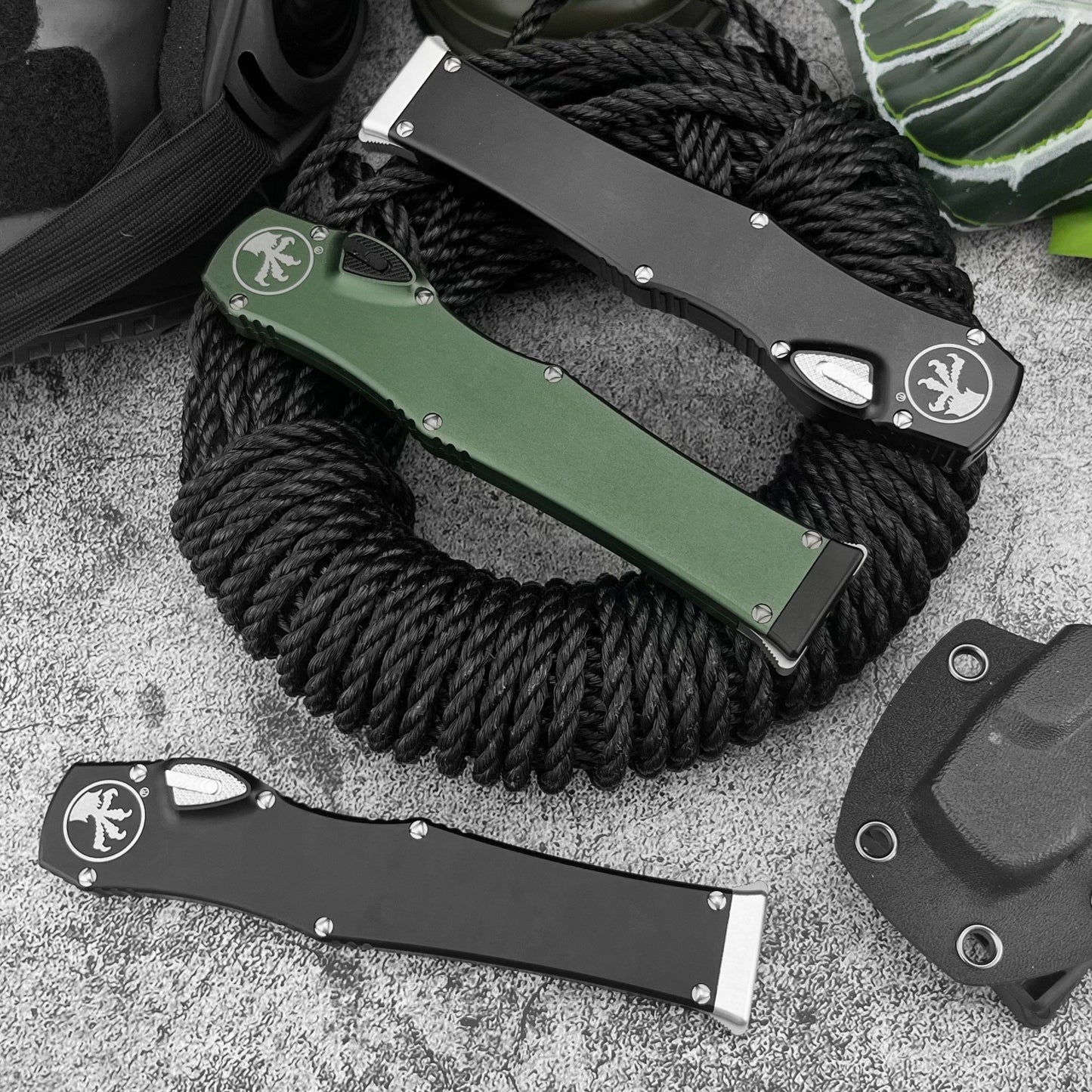 Halo V6  Single-Action OTF Automatic Knife - D2 Steel Blade T6 Aluminum Handle