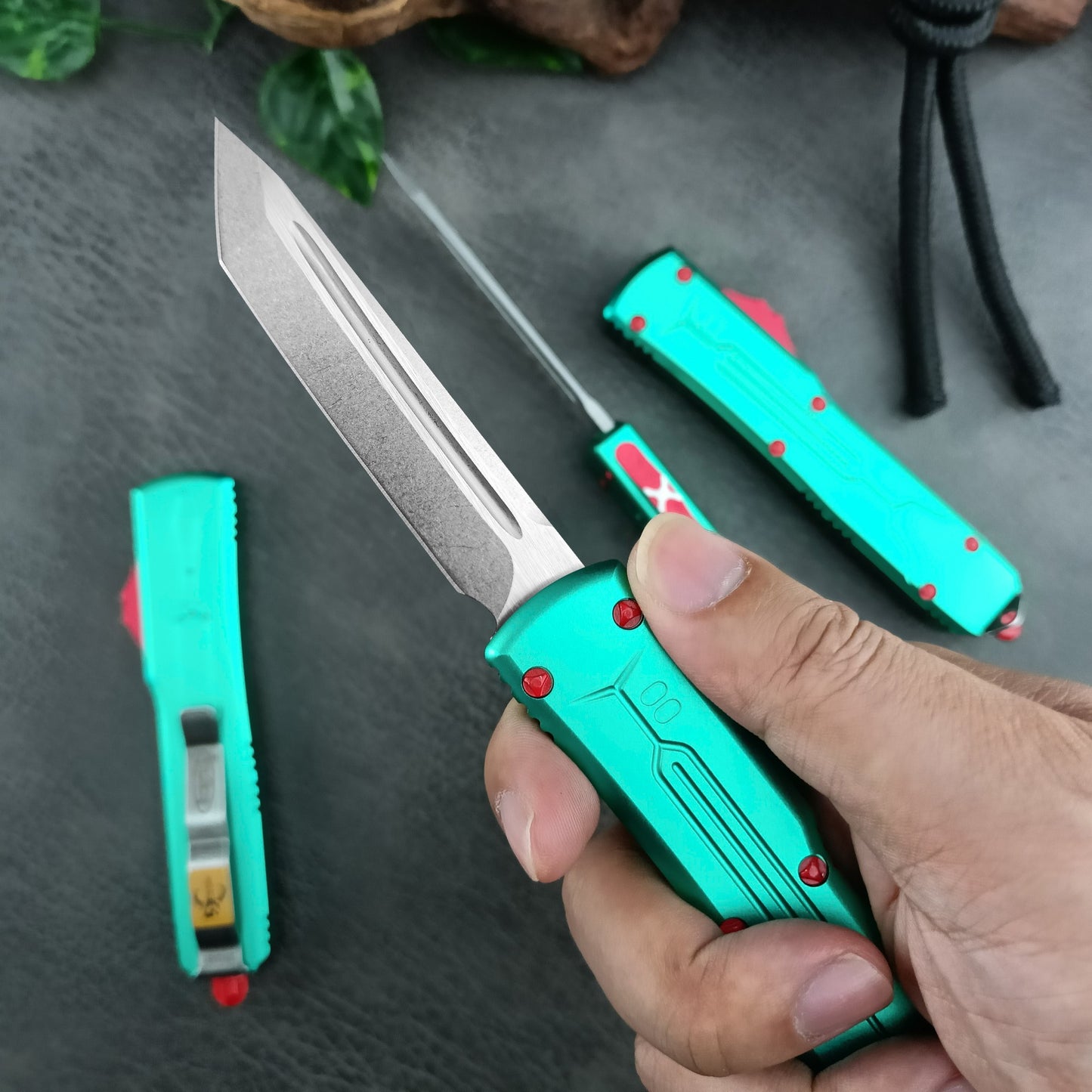 Ultratech T/E Bounty Hunter OTF Auto Knife D2 Blade T6 Aluminum Handle
