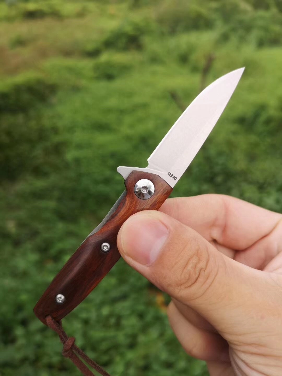 Austrian powder steel M390, high hardness high-grade knife steel, ball bearing folding knife, survival tactical knife, folding hunting knife, carry mini outdoor knife