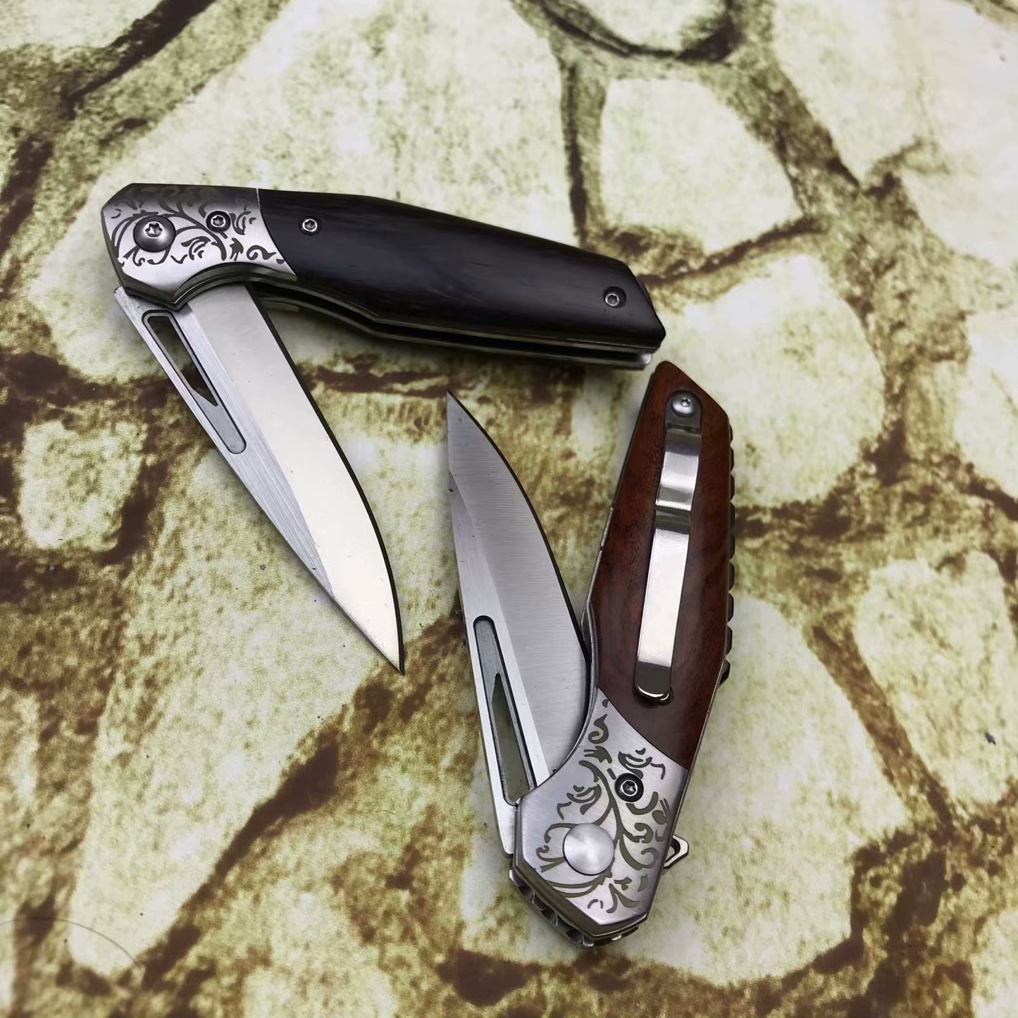 D2 high speed steel,57HRC◇ outdoor folding knife high hardness knife portable outdoor survival camping self-defense knife