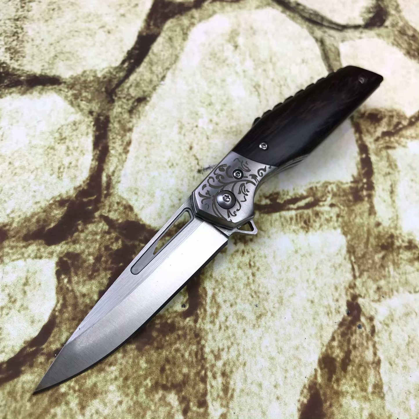D2 high speed steel,57HRC◇ outdoor folding knife high hardness knife portable outdoor survival camping self-defense knife