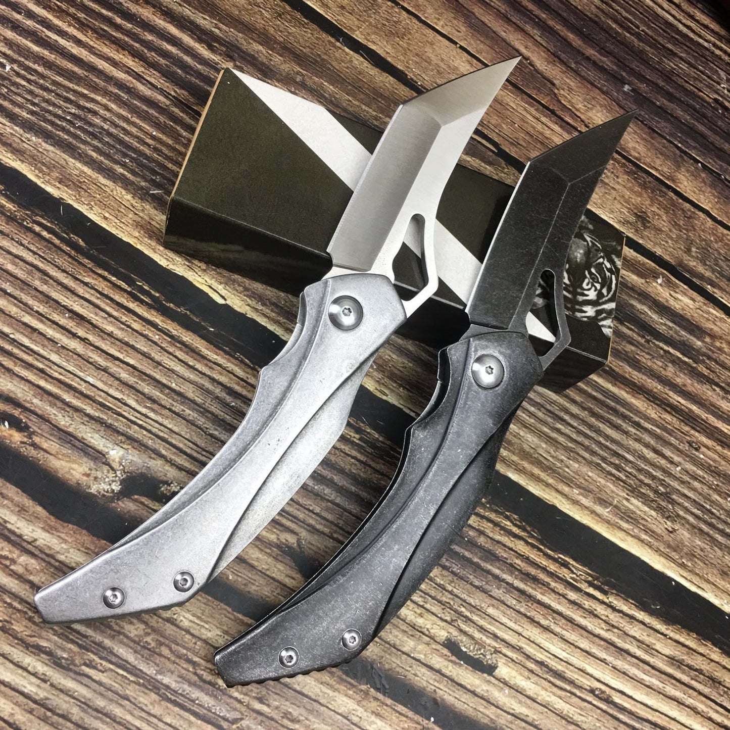 Automatic tactical auxiliary knife outdoor force hunting camping survival knife EDC folding blade handle all steel