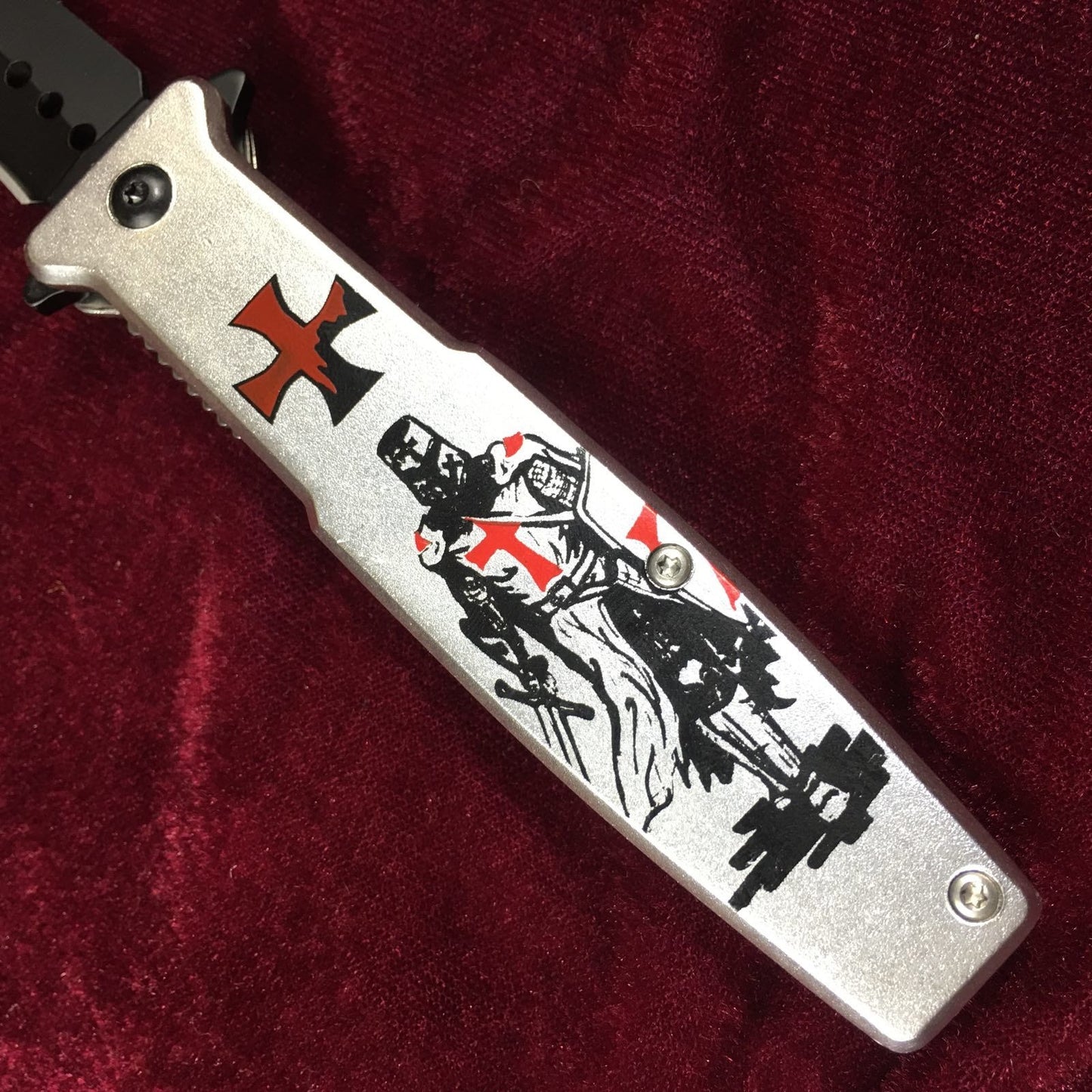 7cr13 Material Knight Pattern Tactical Knife, Silver & Black Handle Aluminum Alloy Folding Knife Rescue Knife Self-defense Knife Bayonet