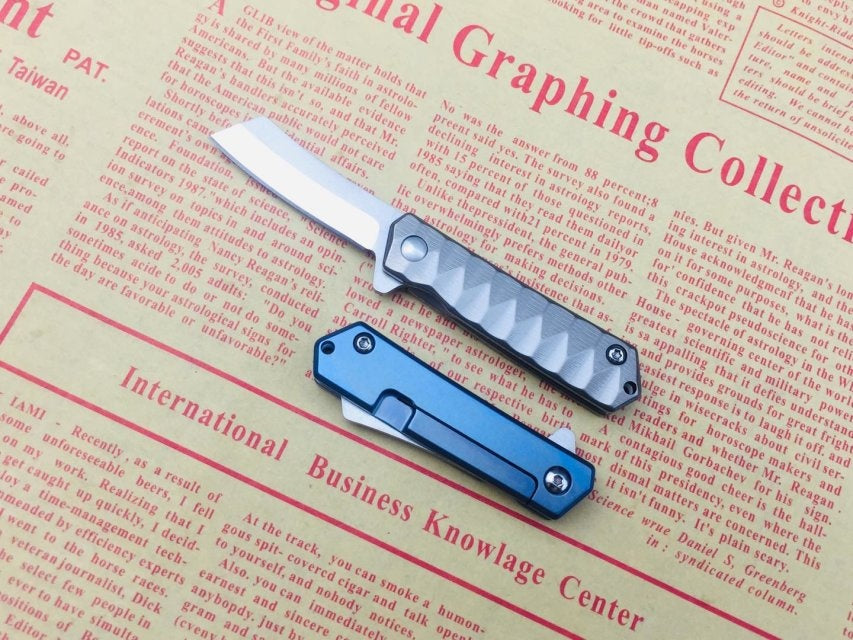Outdoor tactical knife folding knife 9CR18MOV Damascus knife manual survival rescue tool camping hunting knife carry with youtools
