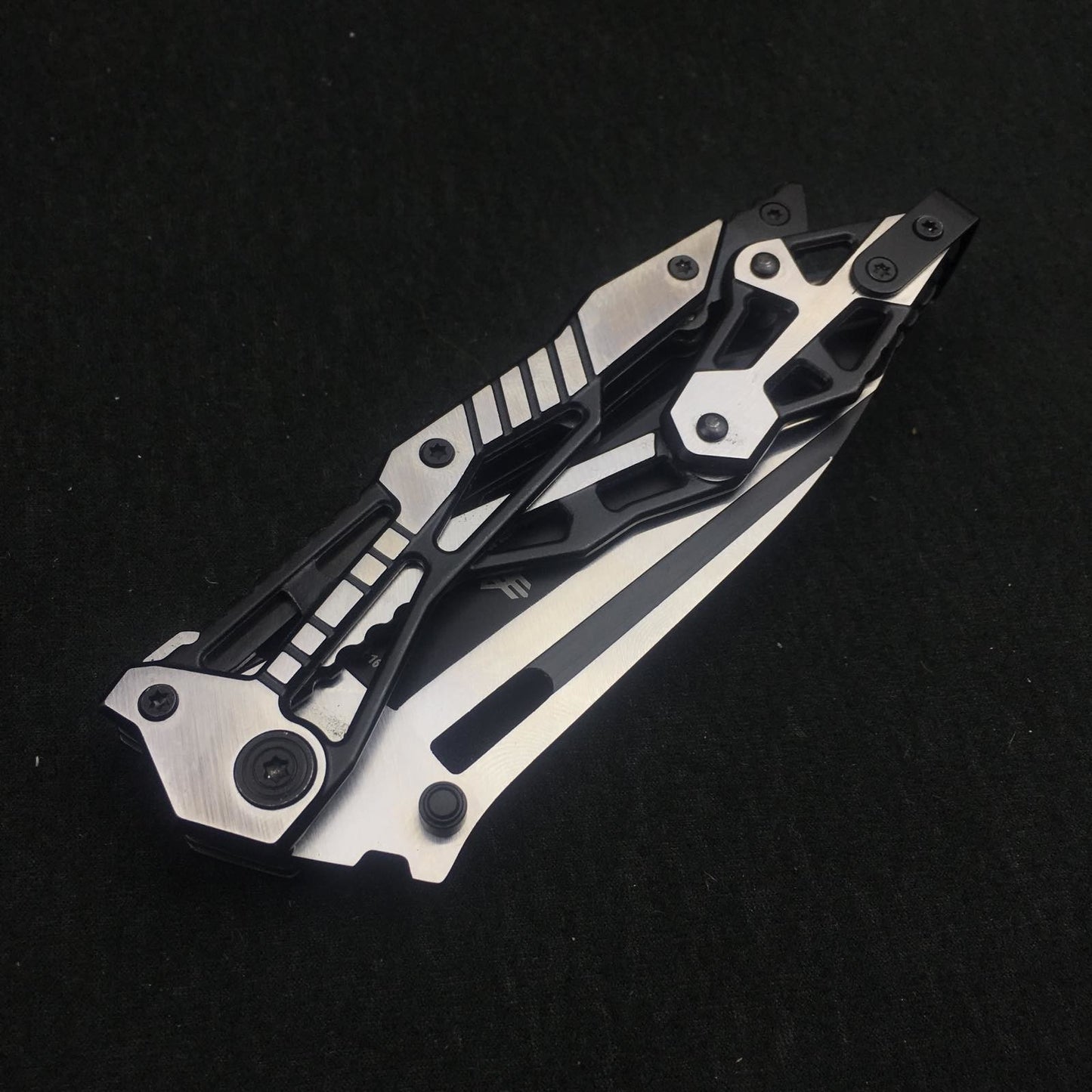 New folding all steel outdoor folding pocket knife 440 stainless steel tactical camping survival knife EDC tool