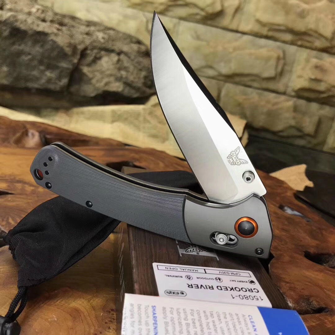 BENCHMADE "Butterfly hunt curved river folding 4.00" "S30V clip point blade grey aluminum bolt shaft lock mechanism pocket knife" G10 handle