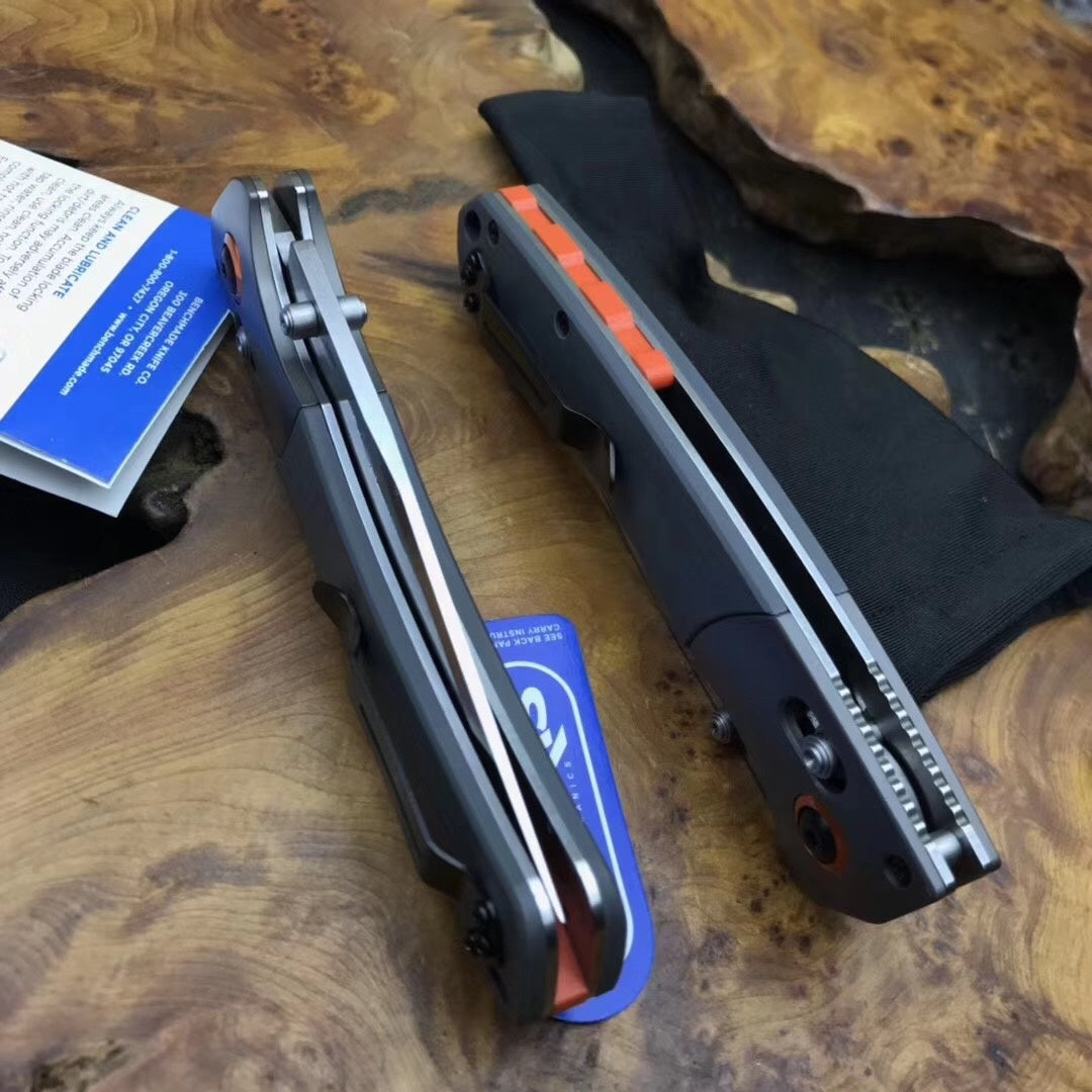 BENCHMADE "Butterfly hunt curved river folding 4.00" "S30V clip point blade grey aluminum bolt shaft lock mechanism pocket knife" G10 handle