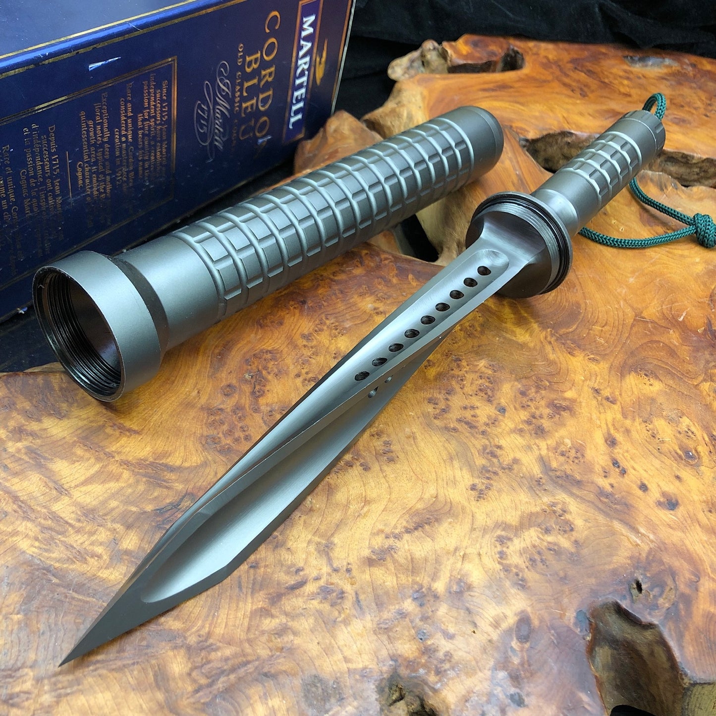 Microtech 13" JAGDKOMMANDO Twisted Tri Edge Dagger Bead Blast SPECIAL FORCE Fixed Blade Knife with Aluminum Sheath