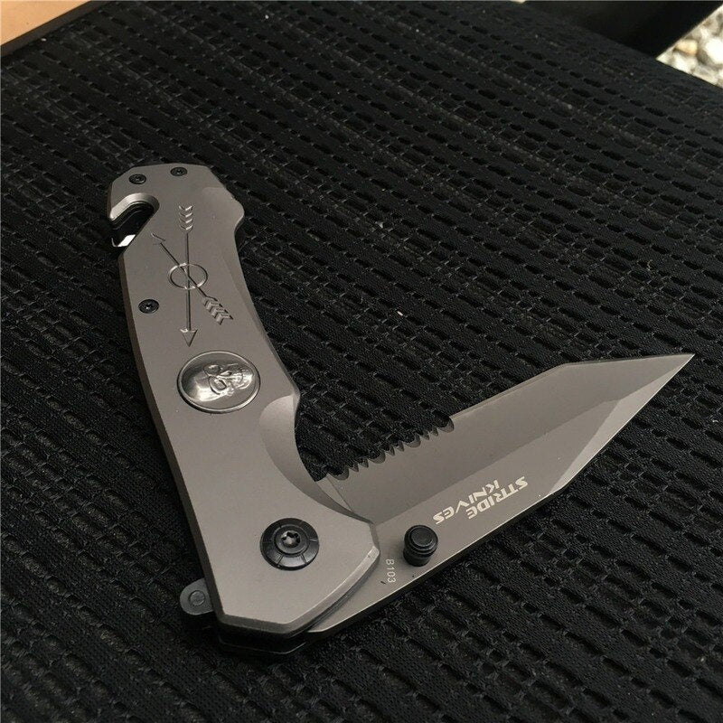 Csgo Skeleton POLICE Assisted Opening Flipper Folding Knives Tactical Camping Survival Combat Pocket Knives EDC Hunting Tool