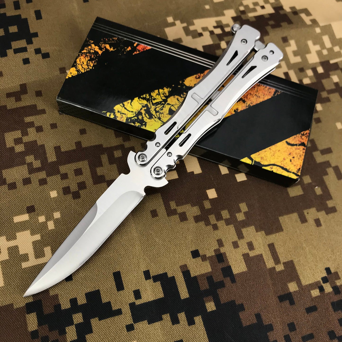 High Hardness Stainless Steel Folding Outdoor Camping Butterfly (Knife)