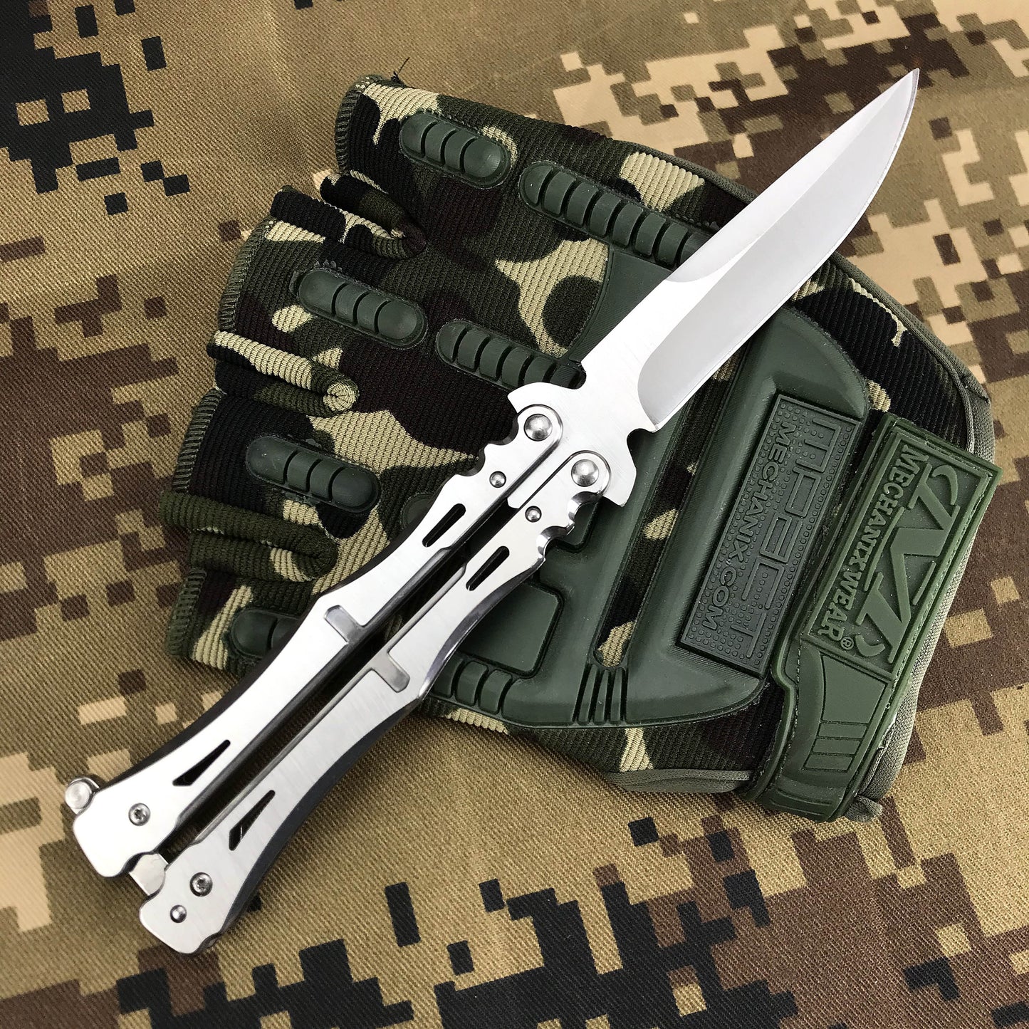 High Hardness Stainless Steel Folding Outdoor Camping Butterfly (Knife)