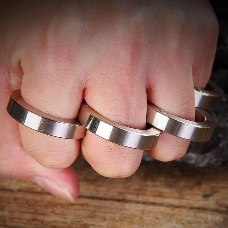 NEW 2PCS/1PCS Kung Fu Finger Magic Ring Self Defense Stainless Steel brass knuckles Survival Tool