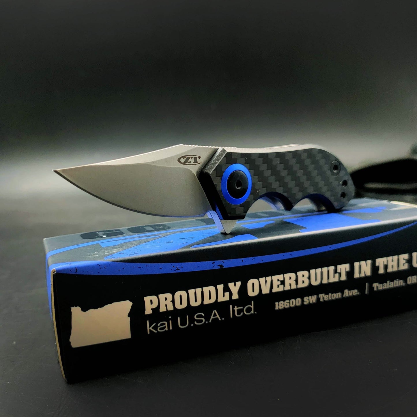 ZT ZERO TOLERANCE 0022 Tactical Knife Spring Assist Opening Folding Knife CPM-20CV Blade Carbon Fiber Handle Flipper Knife Outdoor Camping Hunting Pocket Knife with Clip